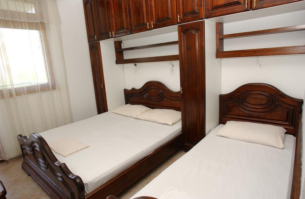 Rooms & Apartments Anka Bar Ruang foto