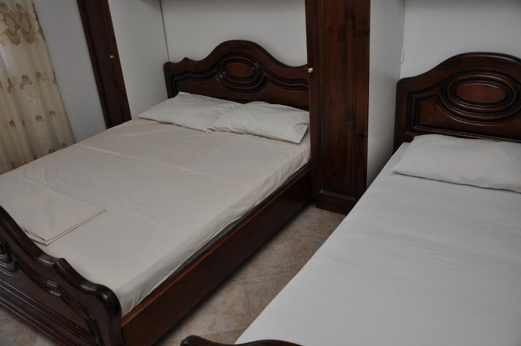 Rooms & Apartments Anka Bar Ruang foto