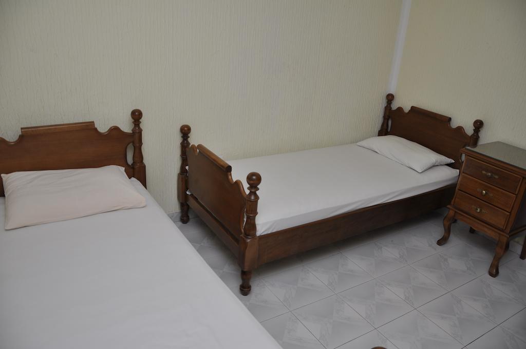 Rooms & Apartments Anka Bar Ruang foto