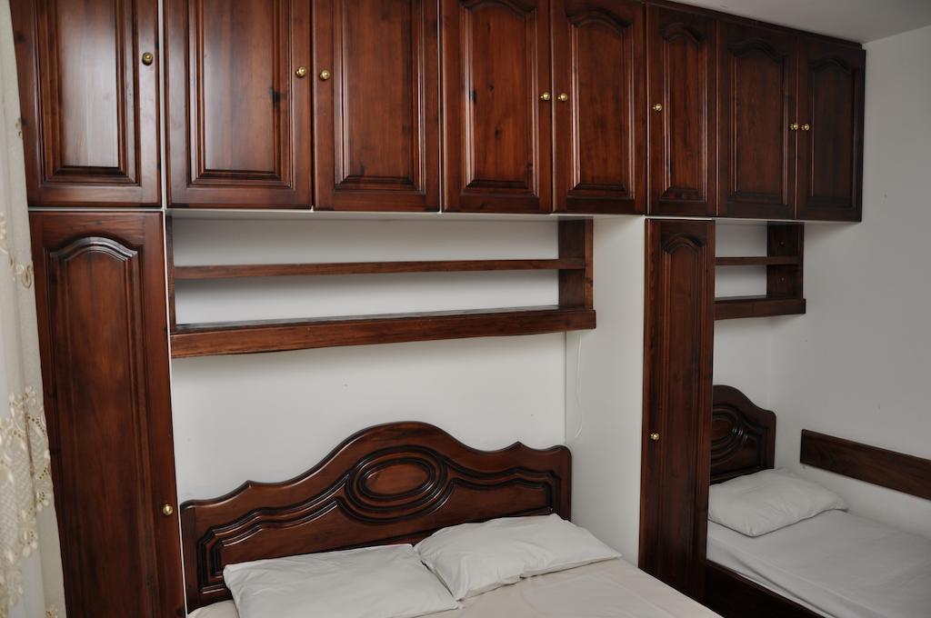 Rooms & Apartments Anka Bar Ruang foto